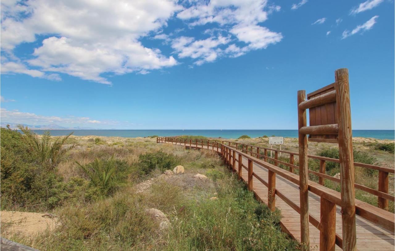 Nice Apartment In Santa Pola With Kitchenette 外观 照片